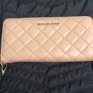 Michael Kors Leather Zipper Wallet